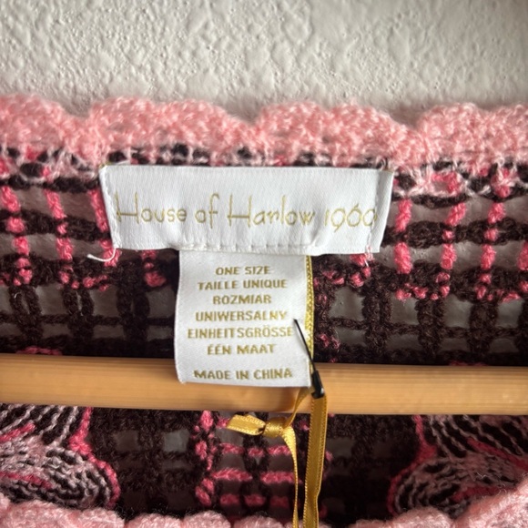 NWT House of Harlow 1960 Brown & Pink Bows Crochet Fringe Shrug On Poncho Shawl - Picture 6 of 9